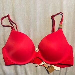 Pink Victoria's Secret Lightly Lined Bra Size 34B Never Worn
